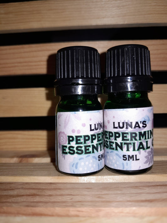 Peppermint Essential Oil - Luna Wolf